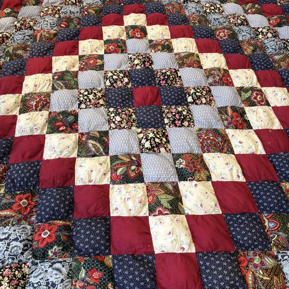 Vtg 1990's JC Penney Puff Quilt Red White Blue 88